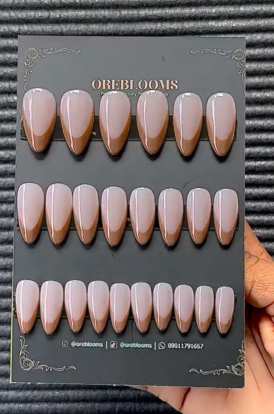 NB21 Brown Frenchy image