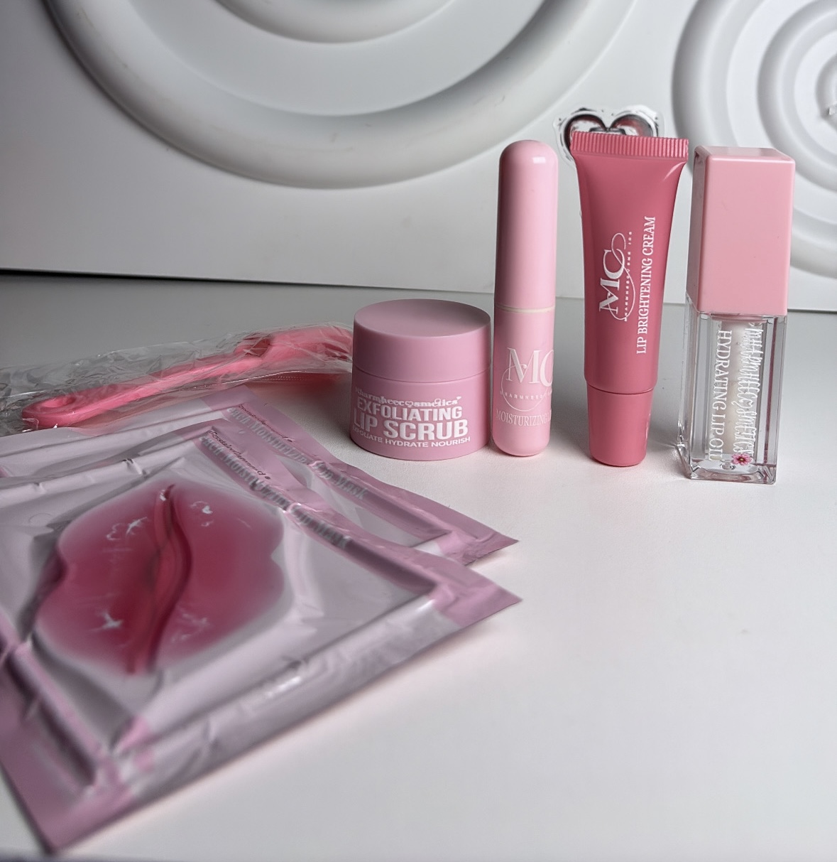 FULL LIP KIT (female) image