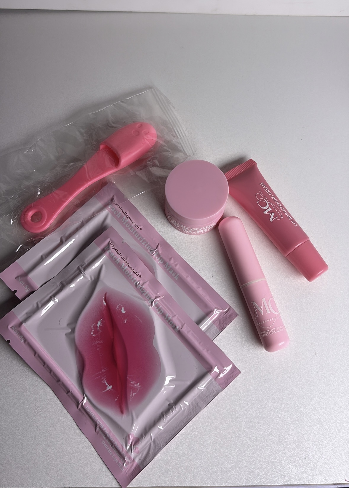 FULL LIP KIT (male) image