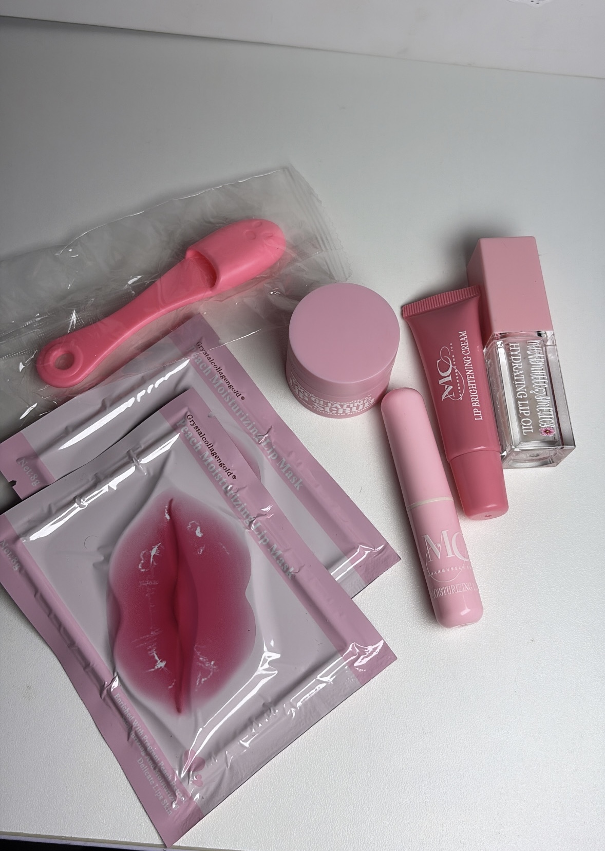 FULL LIP KIT (female) image