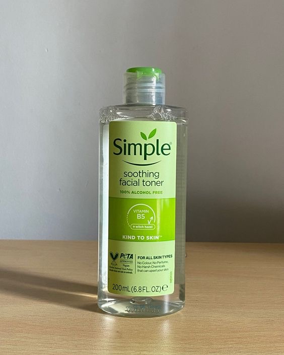 SIMPLE SOOTHING FACE TONER image