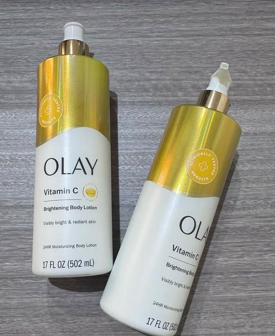 OLAY VITAMIN C BRIGHTENING LOTION image