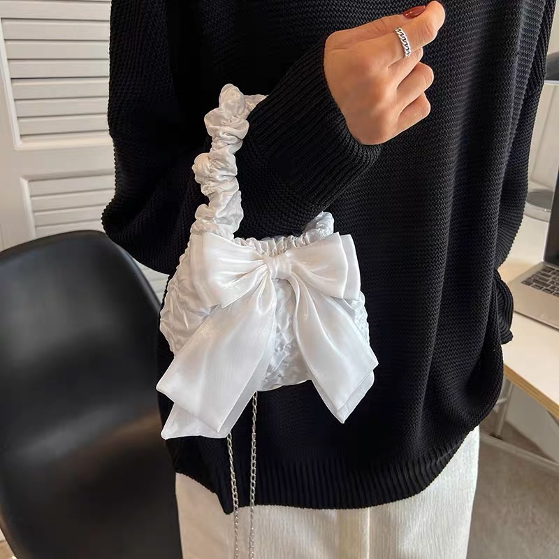 Too glam for stress image