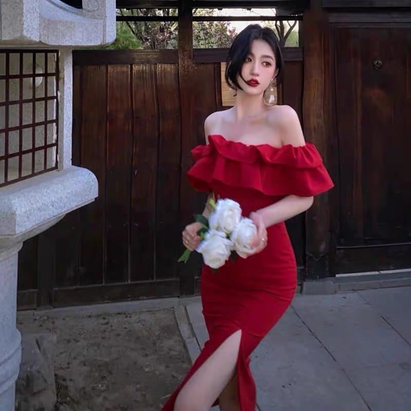 Red roses dinner date dress EVD45 image