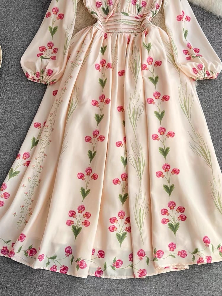 I am the moment floral dress ED117 image