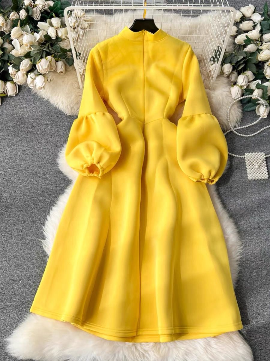 Kerry’s luxury midi dress FD375 image