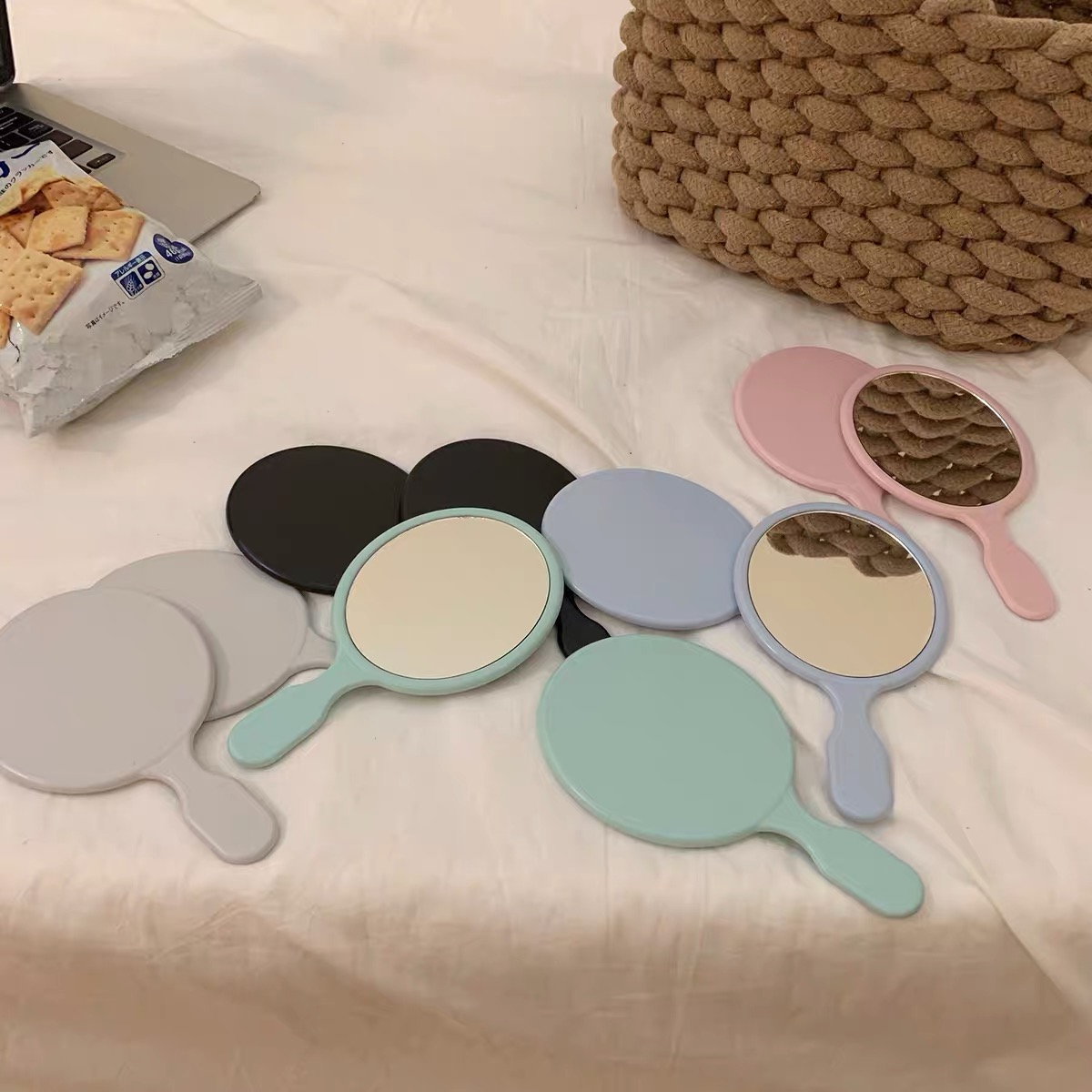 Mirror mirror who’s the prettiest of them all MK115 image