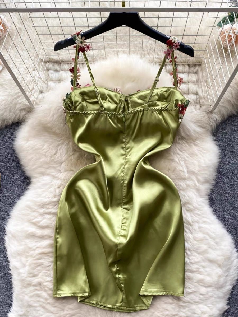 Silk chic gown CBC137 image