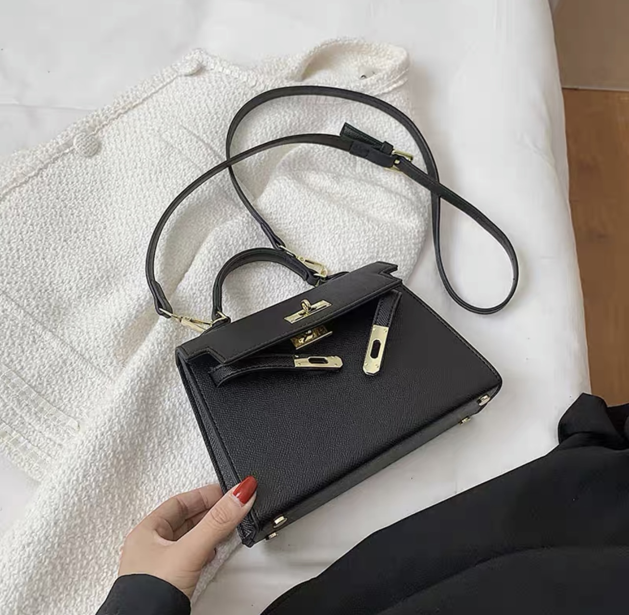 Show me something new handbag BG115 image