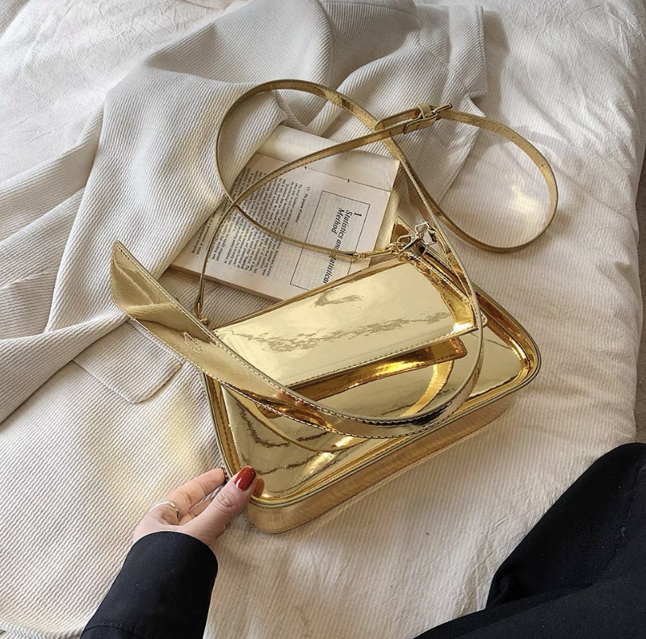 Elaine glossy reflective bag BG211 image