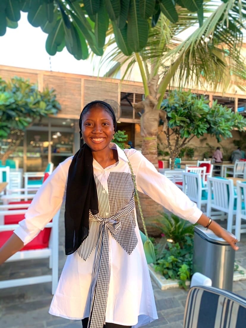 Checkered bow tie shirt image