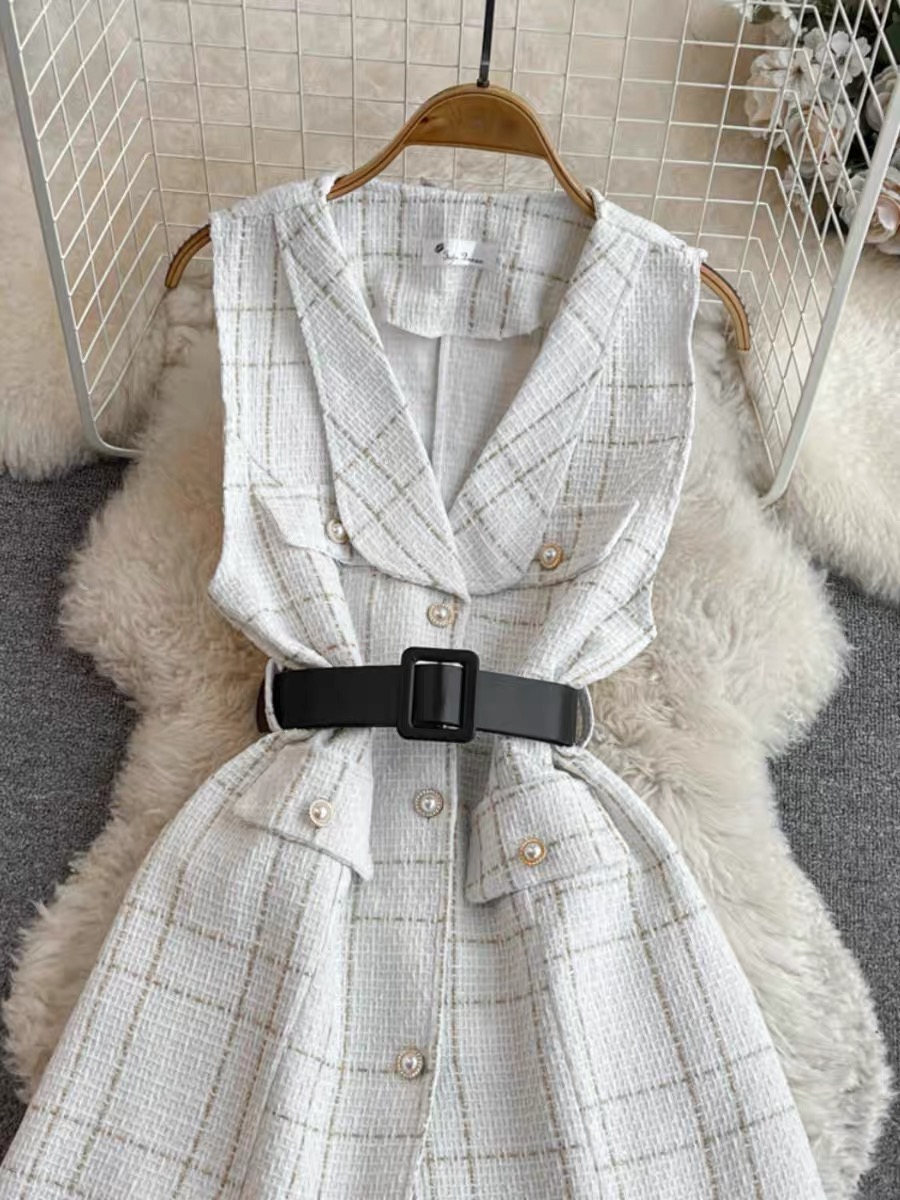 Padded landing coat & belt COA121 image