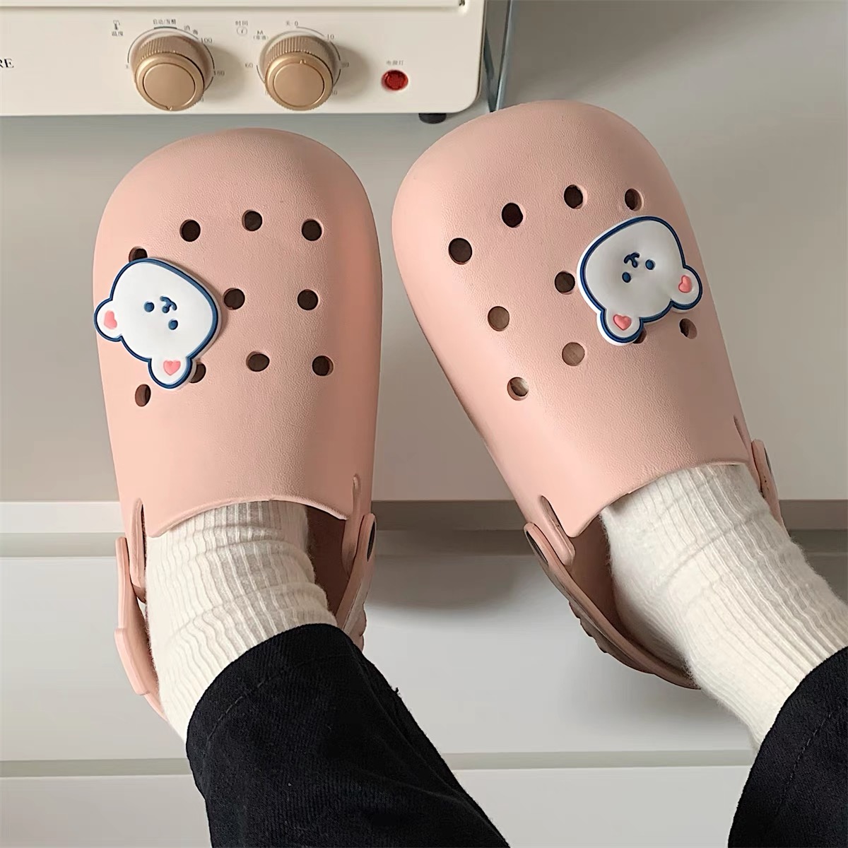 Cold summer crocs SNZZ318 image