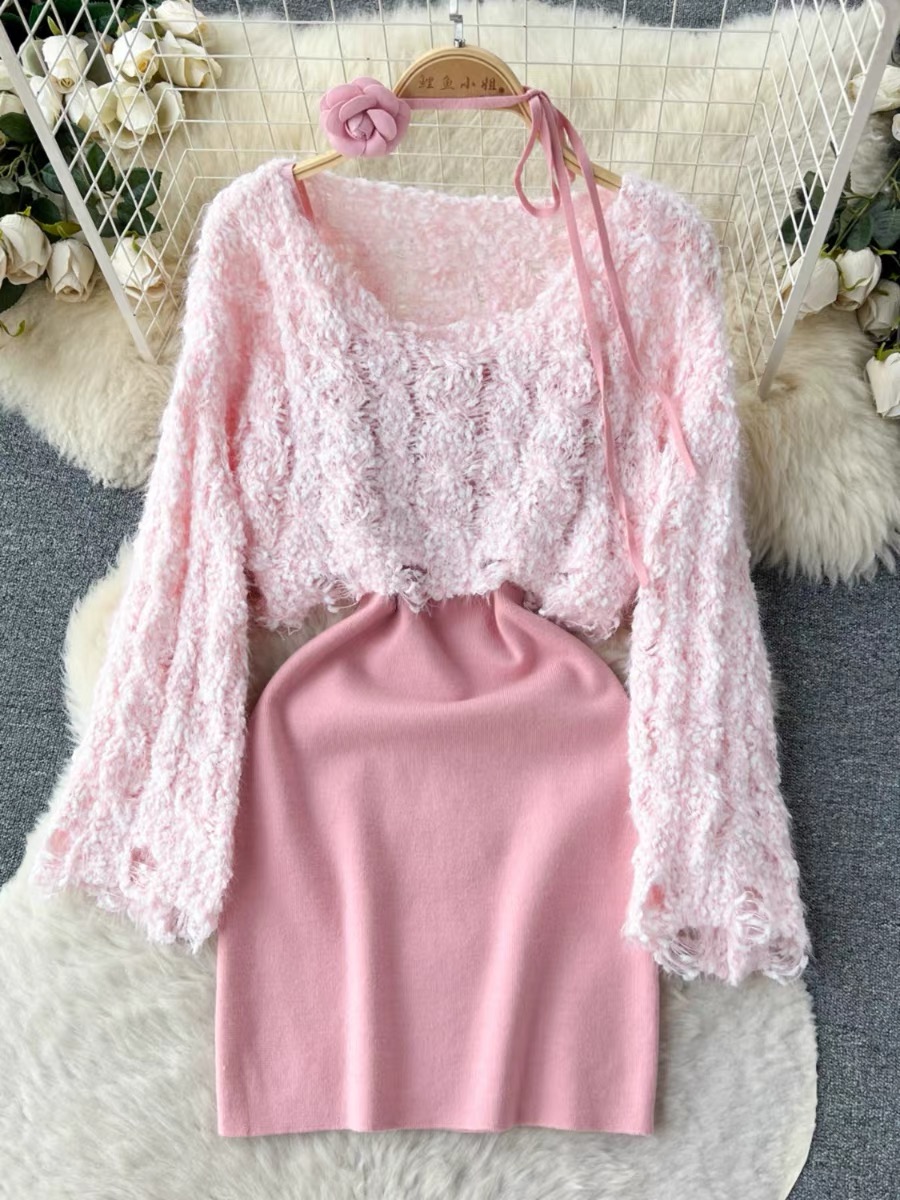 Meet me at the tiki bar woolen set CBC212 image