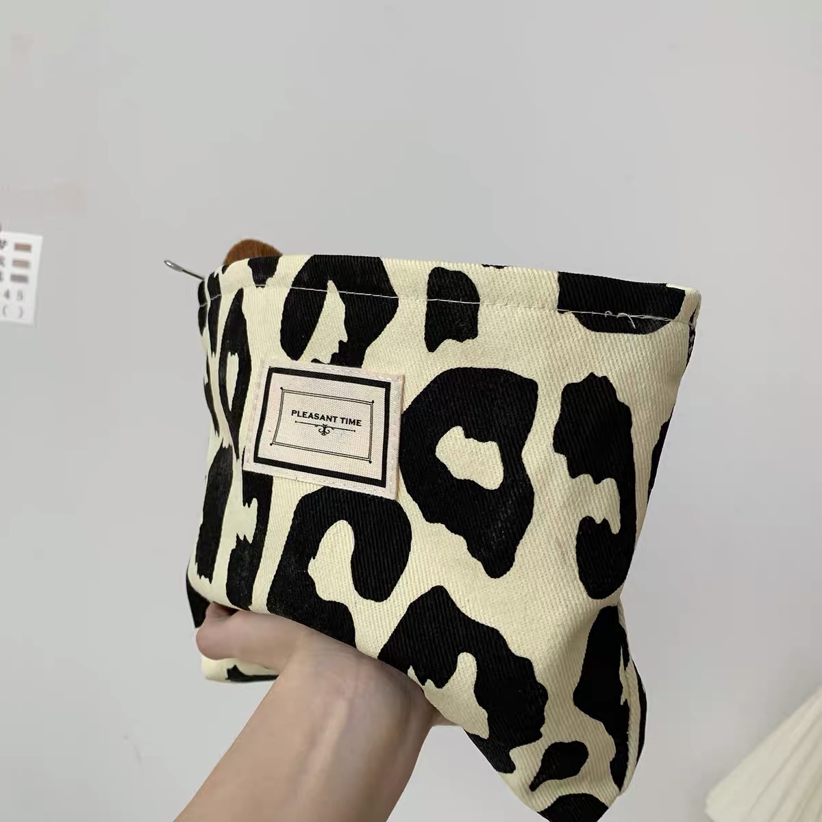 Cosmetics brush bag MK112 image