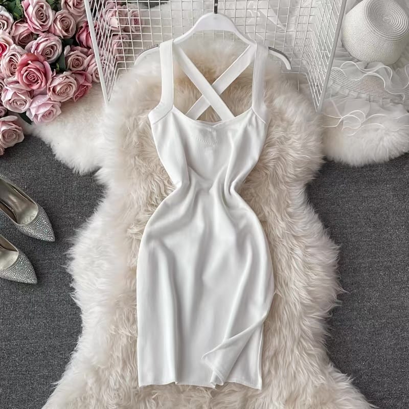 Sahara suspenders gown CBC40 image