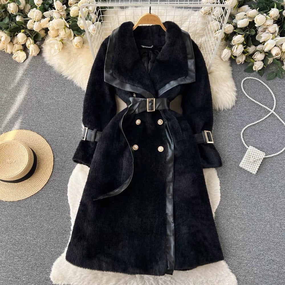 Expensive fur coat COA104 image