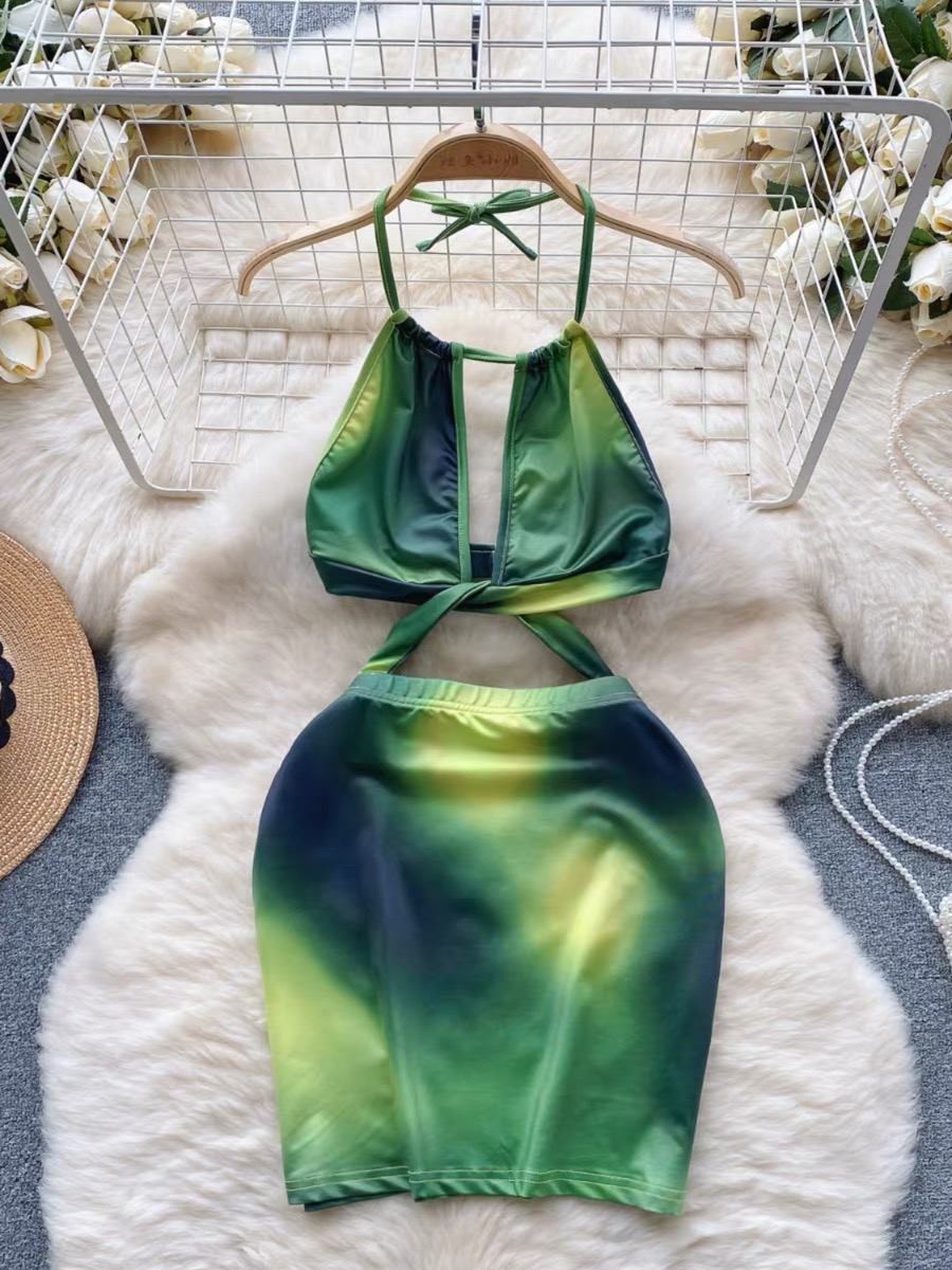 Drama queen cut out gown CBC213 image