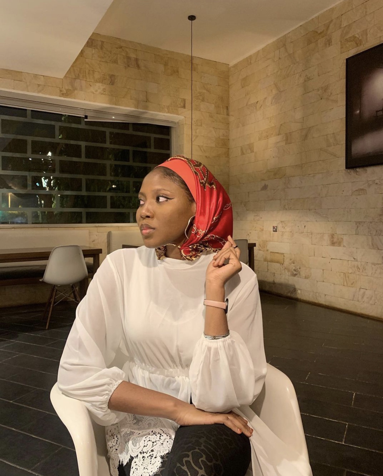 Fashion Side Cut Lace Dress image