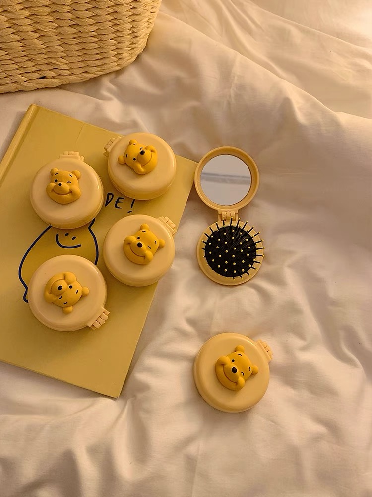 Makeup mirror & brush set MK104 image