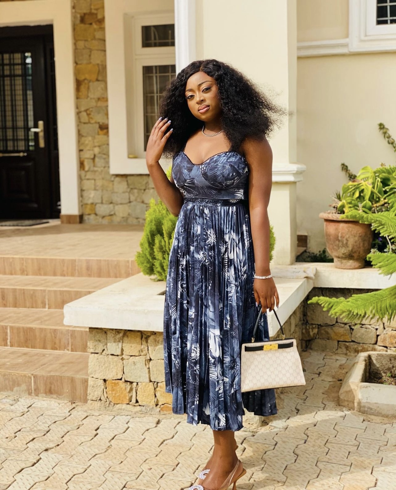 Sassy slash vacation set image