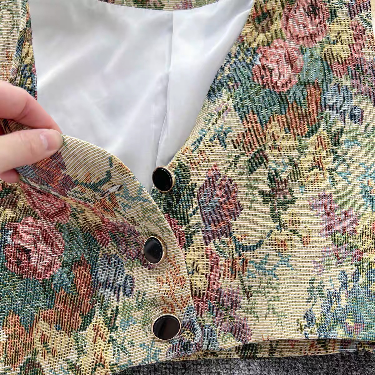 Keep it icy petticoat COA106 image