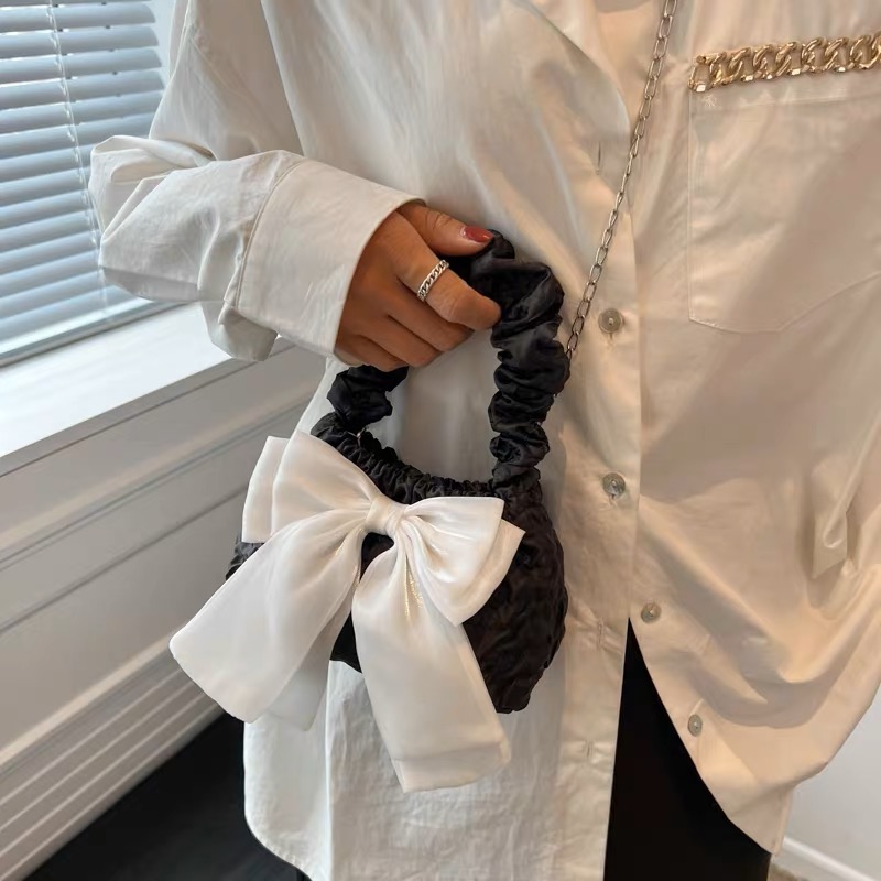 Too glam for stress image