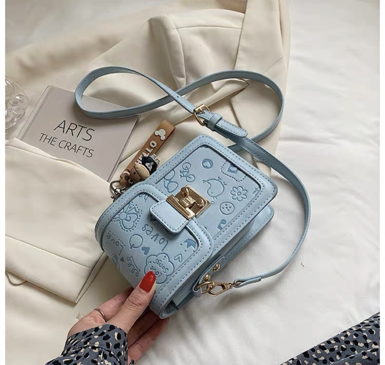 Teddy cutie print sling bag BG106 image