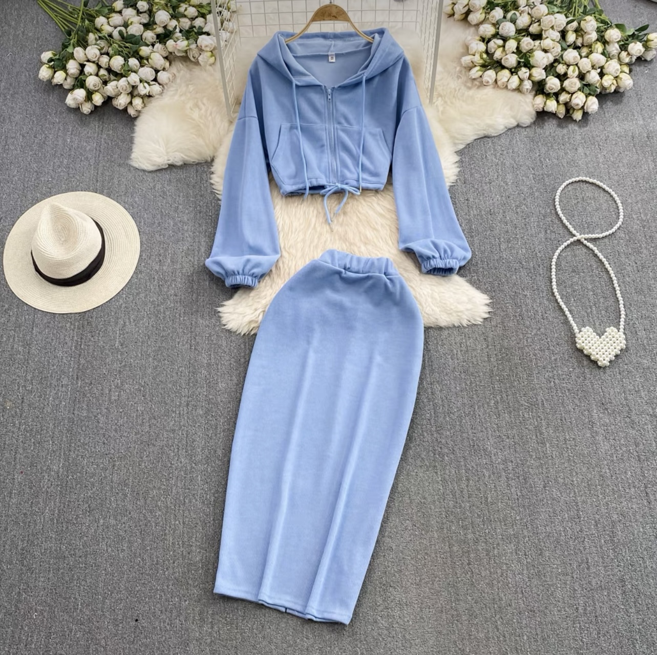 In with the new sweat set STP47 image