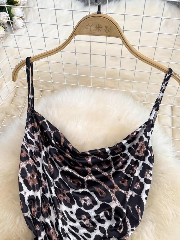 On a double date gown CBC114 image