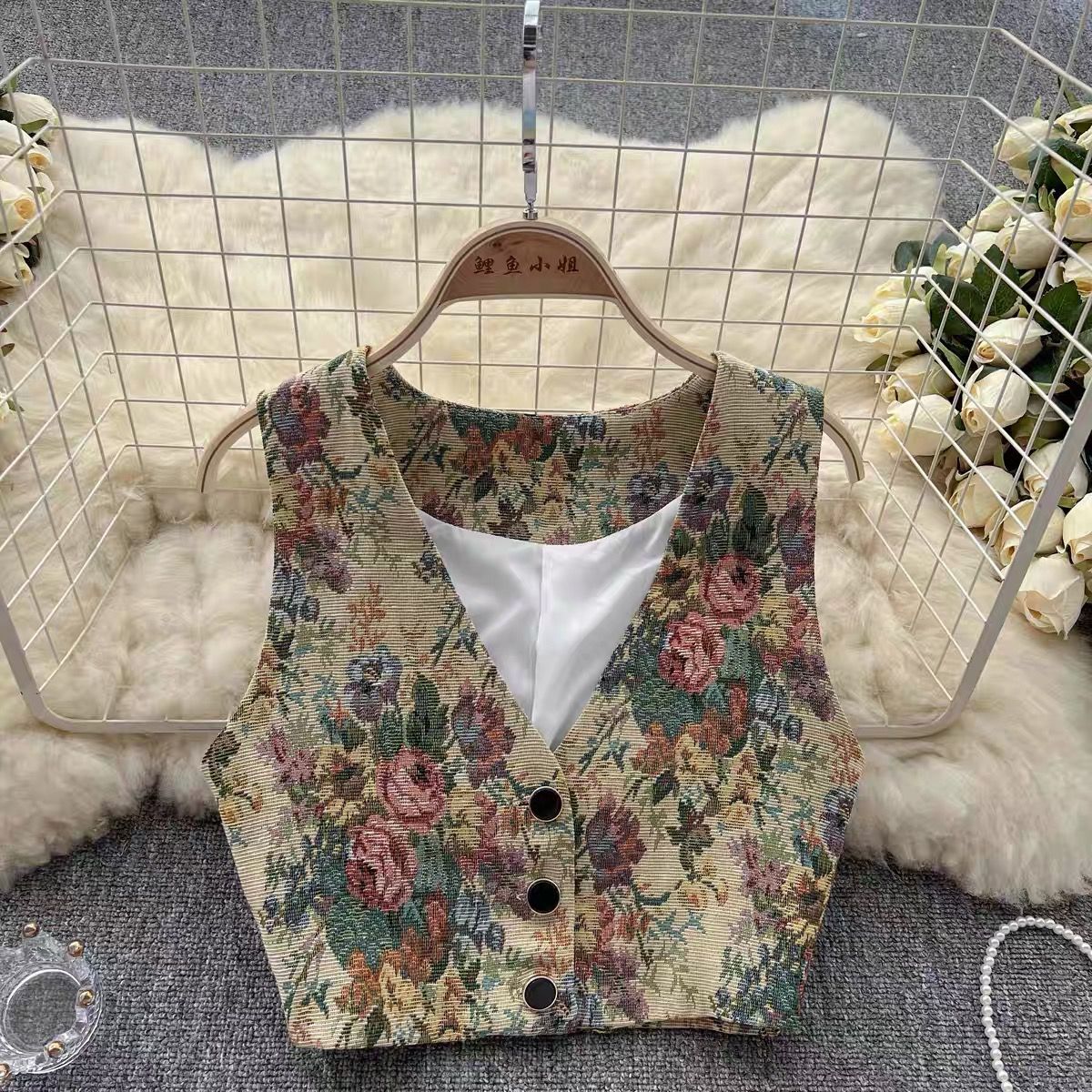 Keep it icy petticoat COA106 image