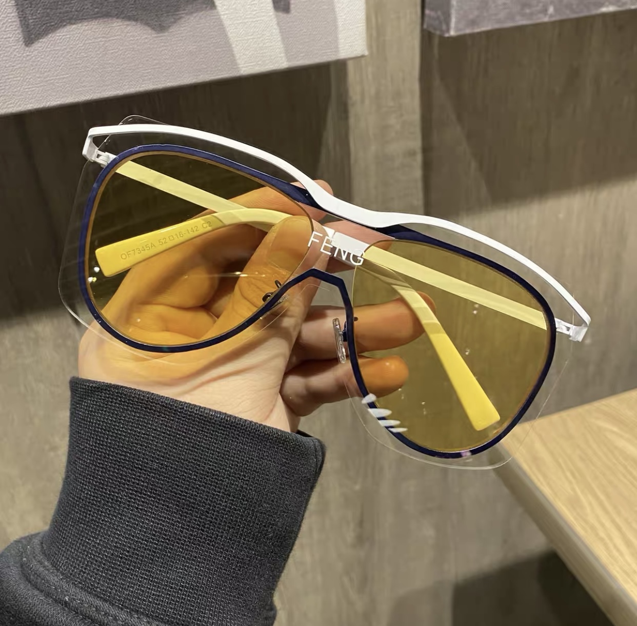 All flashy days glasses AC103 image