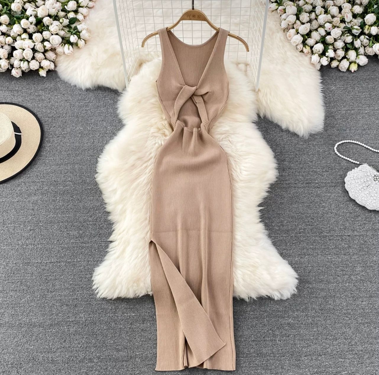 Heart eyes caged knit gown CBC58 image