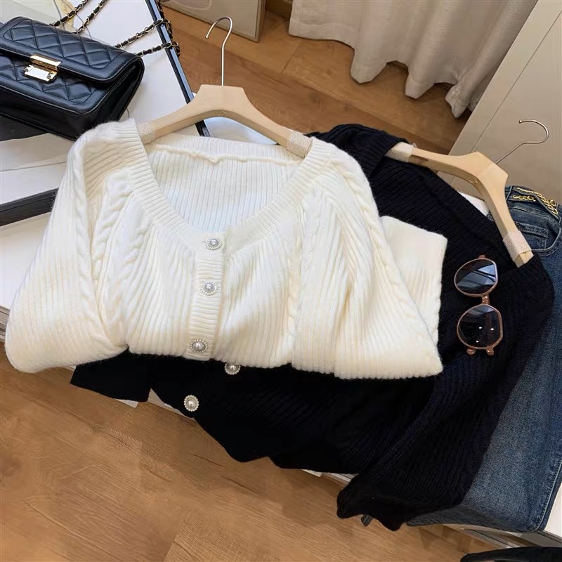 Everyday movement sweat top image