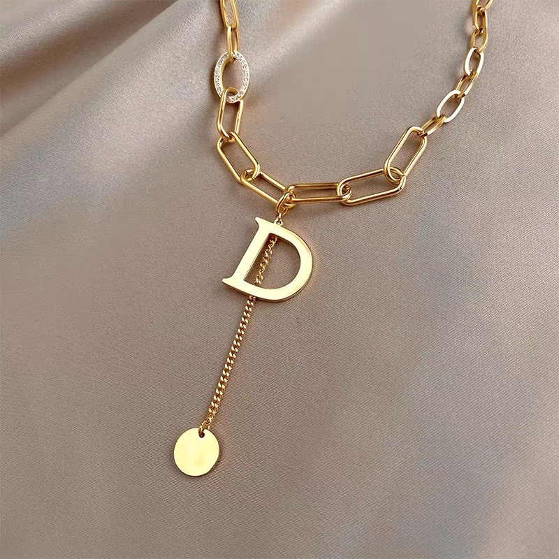 Love without direction neck piece JW134 image