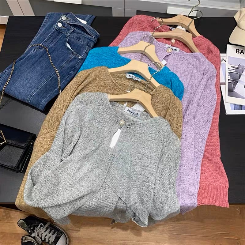 Friendly casual vest & slip on set image