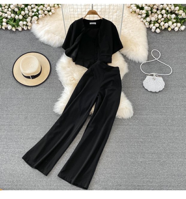 Signing autographs in the VIP set TPZZ512 image