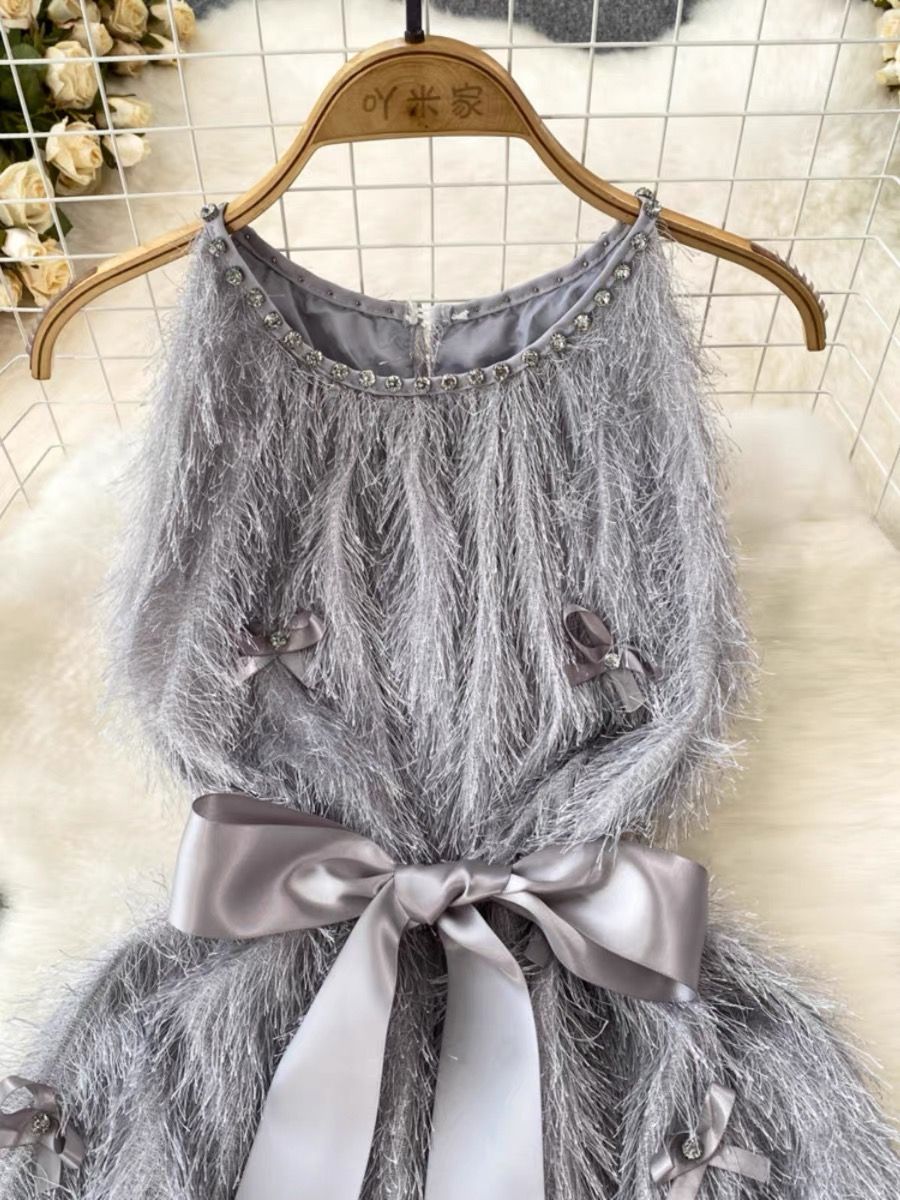 Too distant for stress fur dress CD393 image