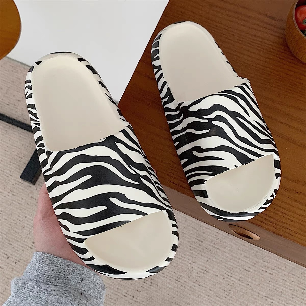 Beach bum slippers SNZZ382 image