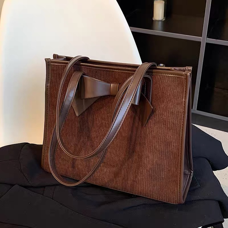 Modern woman corduroy bag BG217 image