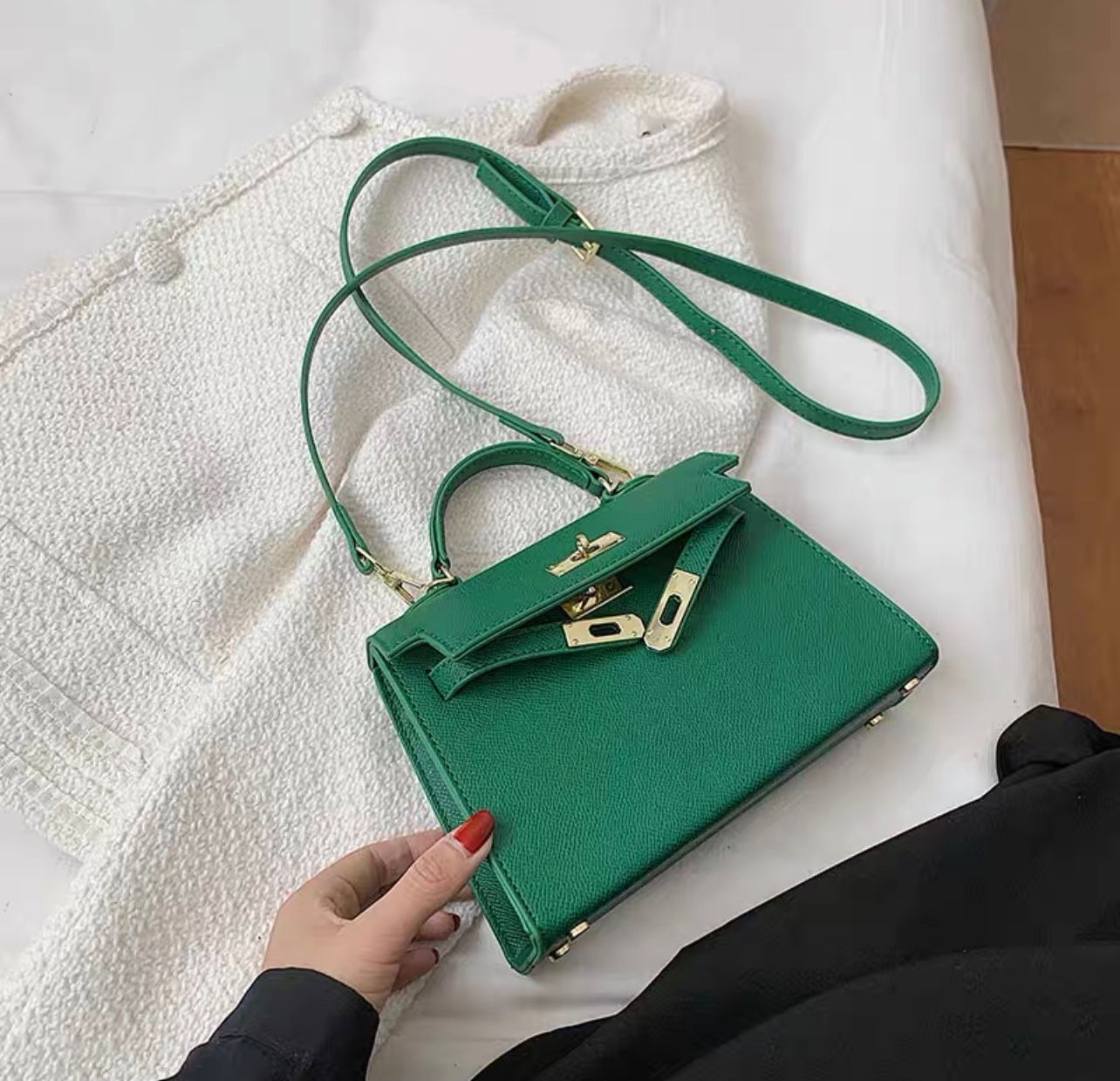 Show me something new handbag BG115 image