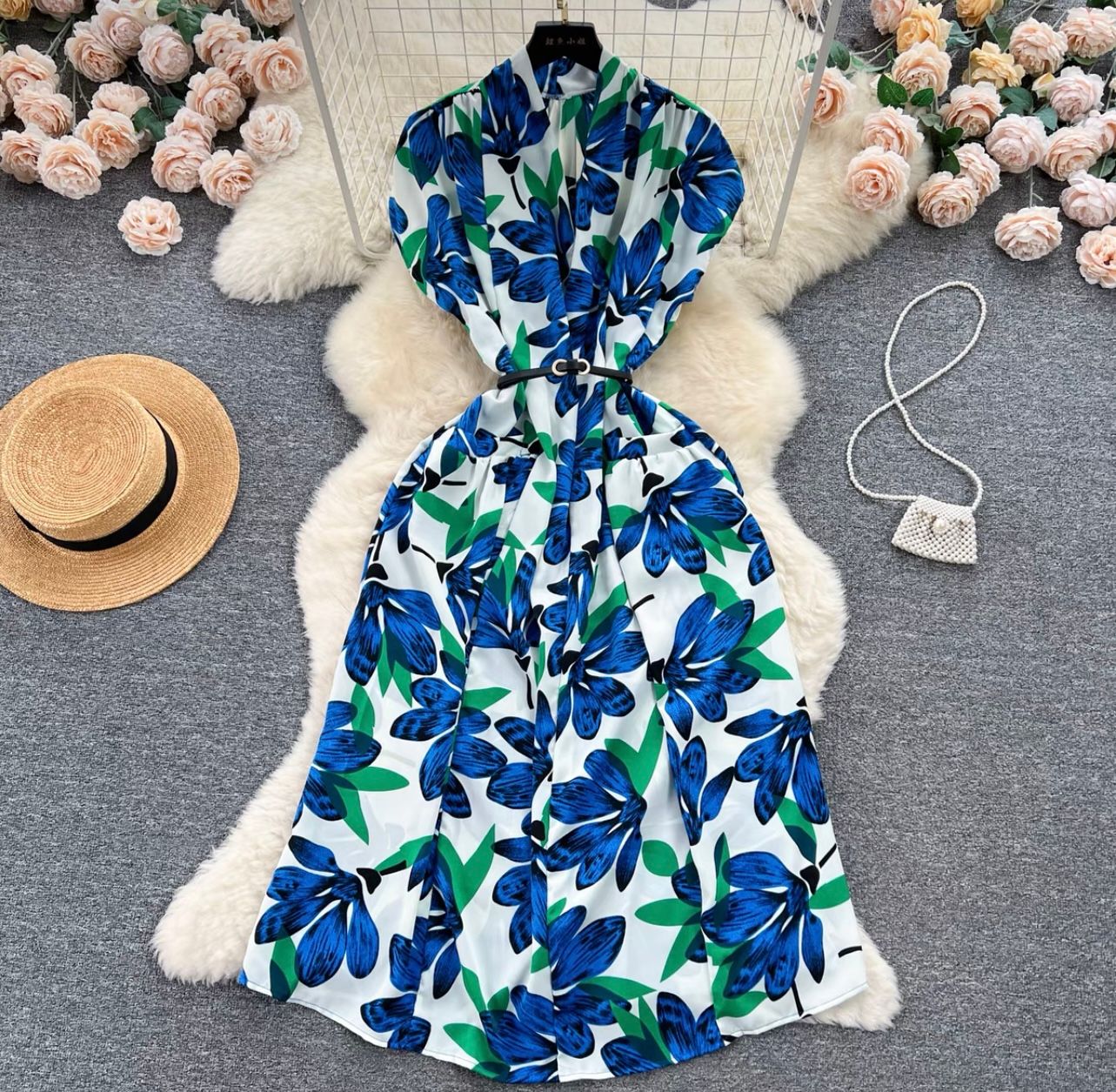 Twin flames print dress & belt CD424 image