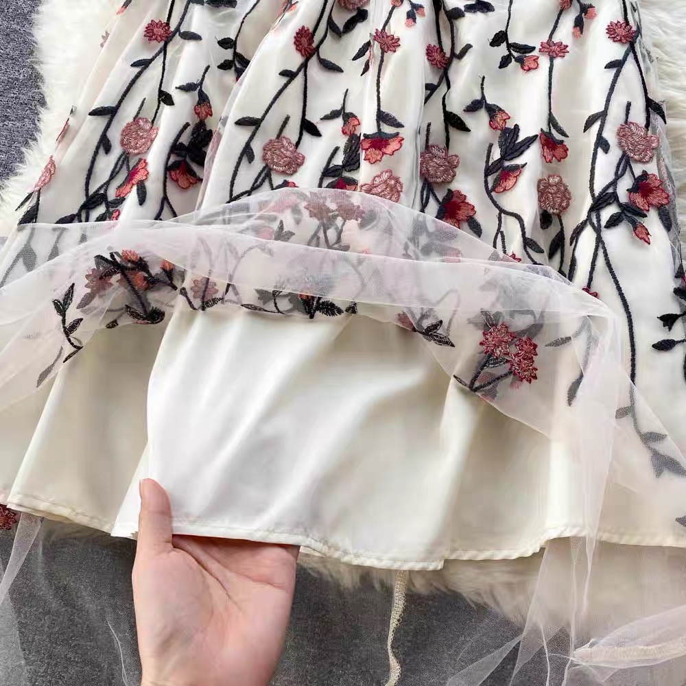 Kiandra roses dress FD237 image