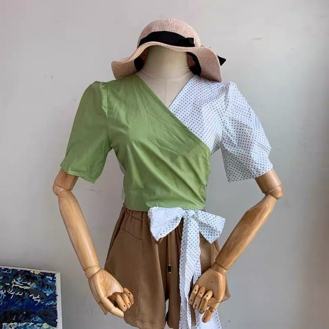 Lay your love color block top 5KZZ124 image