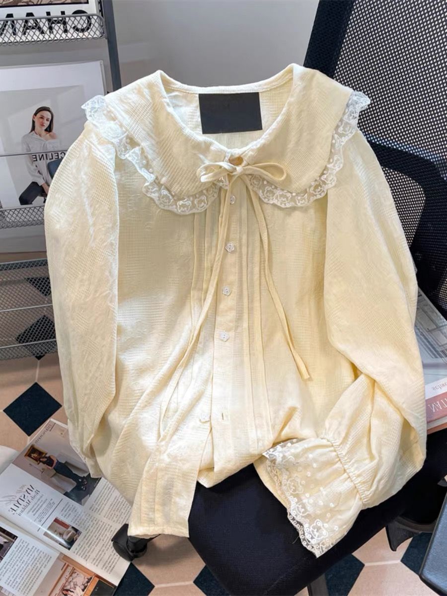 Caught in my trap blouse BE145 image