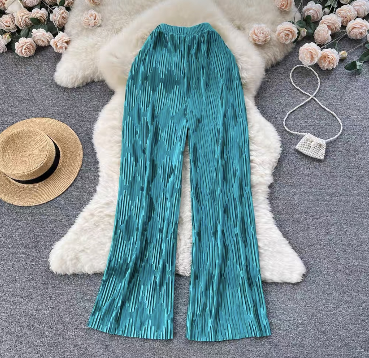 La representing trousers CP17 image