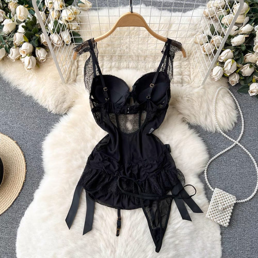 Fun & flirty bedroom set SE103 image