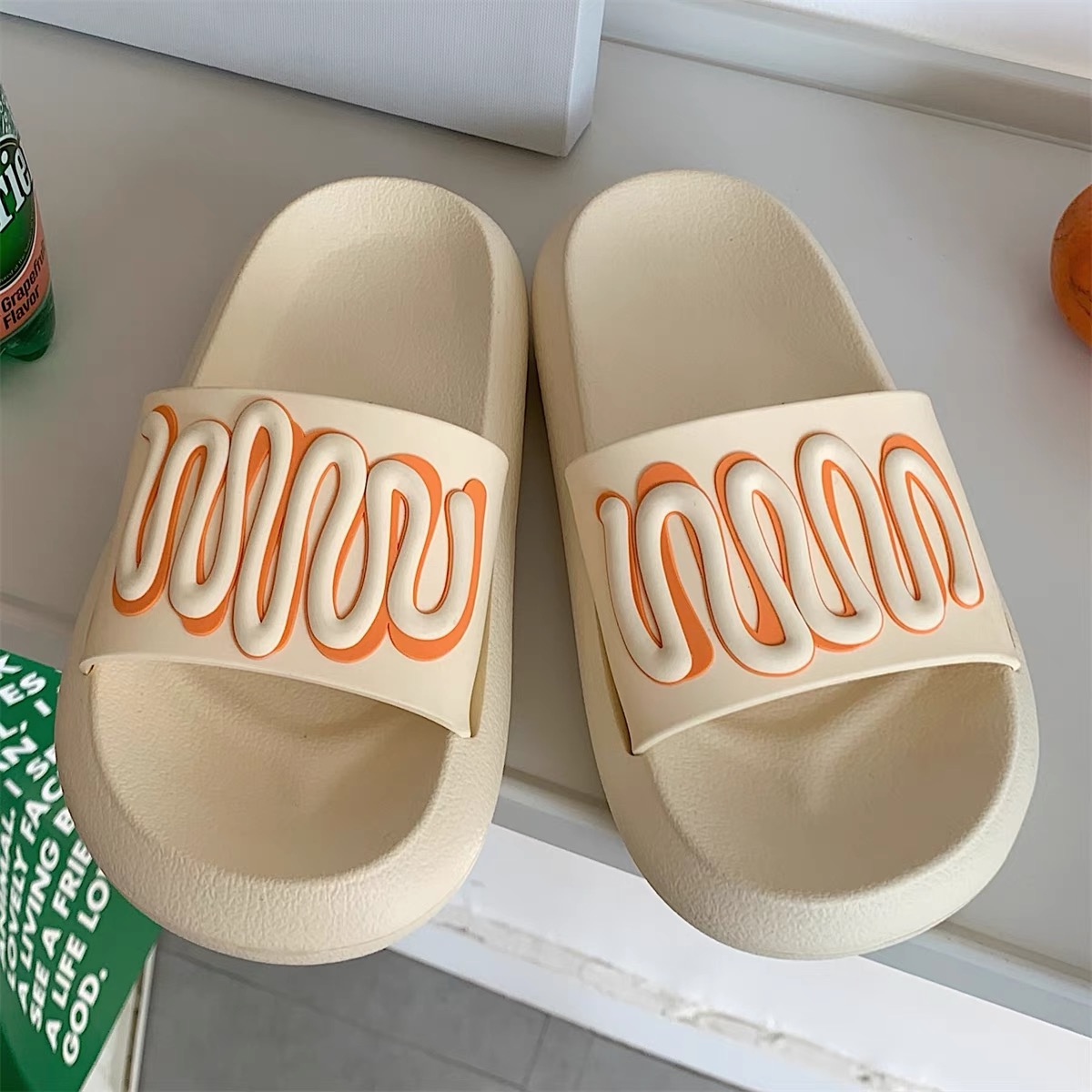 Hot dog slippers SNZZ388 image