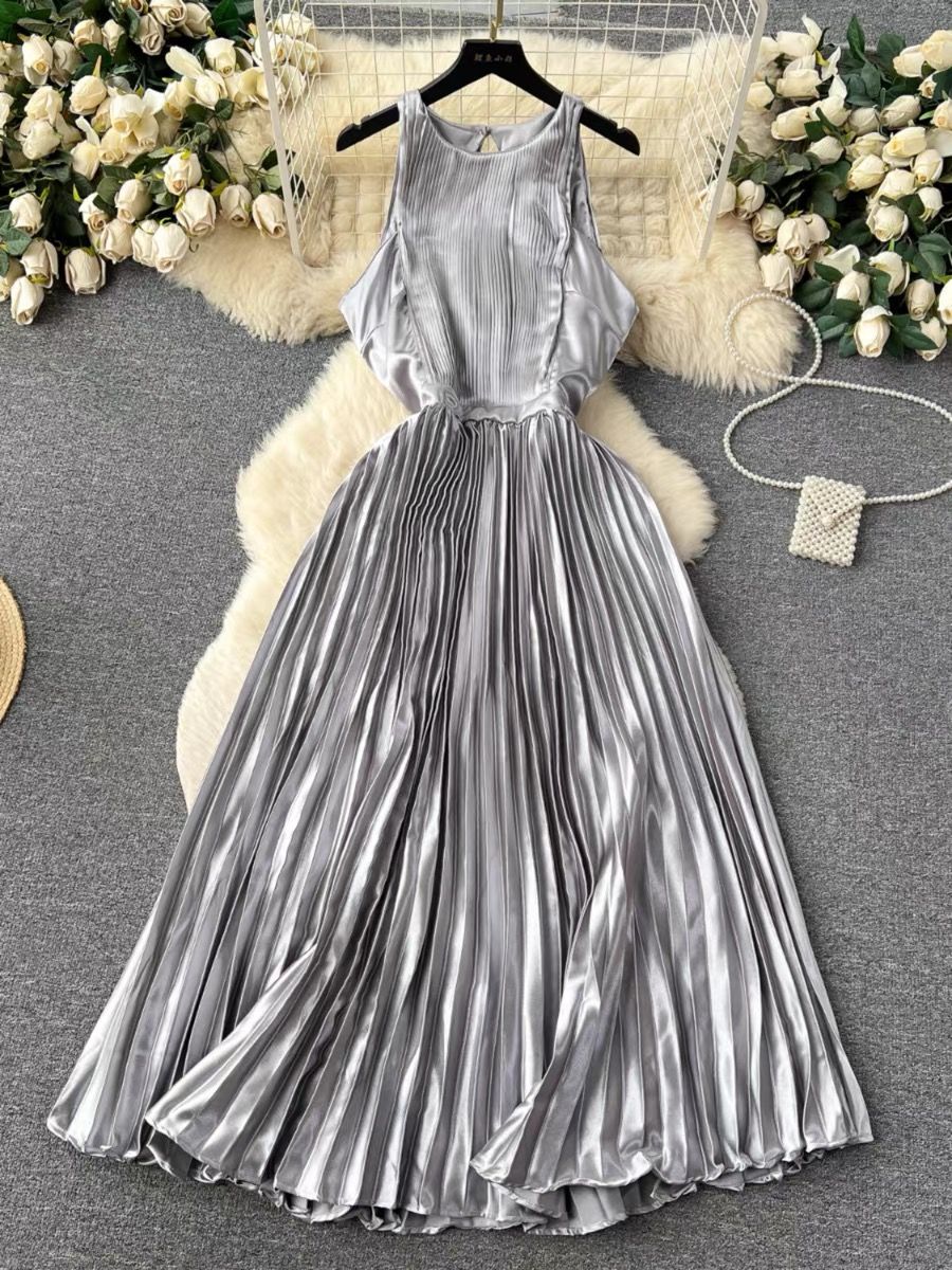 Serves these looks velvet dress EVD49 image