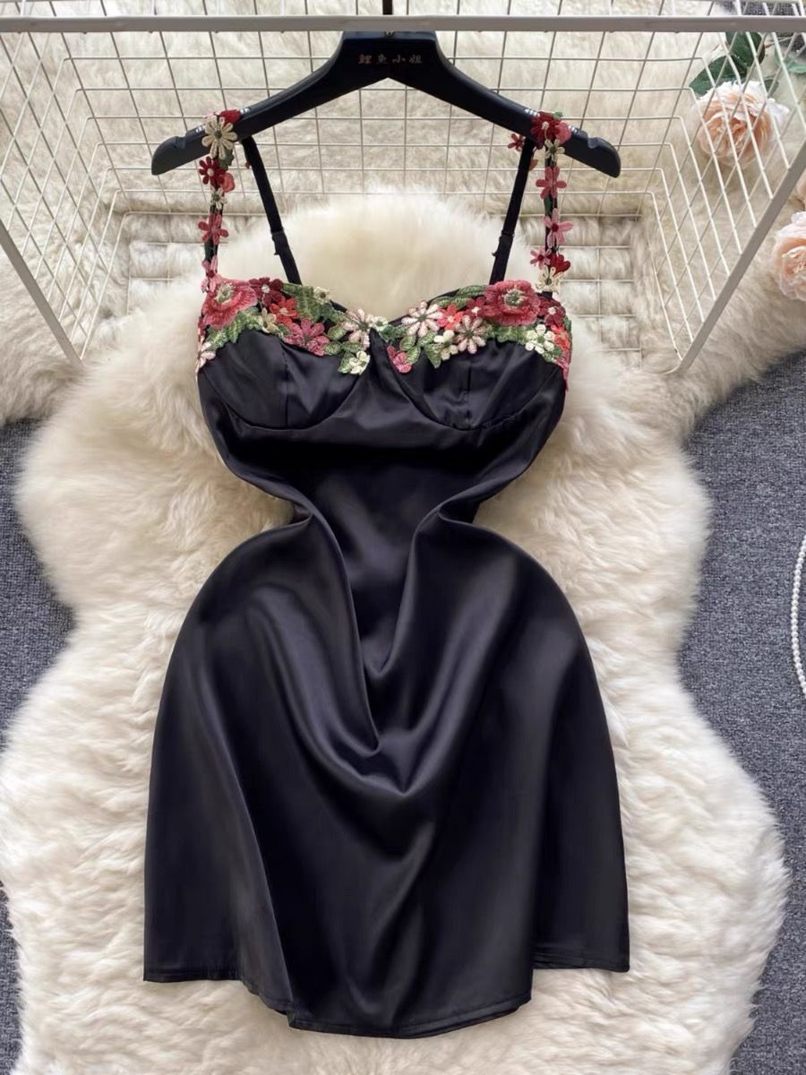 Silk chic gown CBC137 image